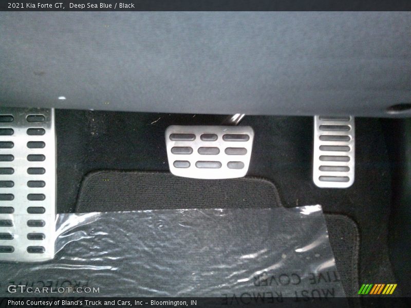 Deep Sea Blue / Black 2021 Kia Forte GT