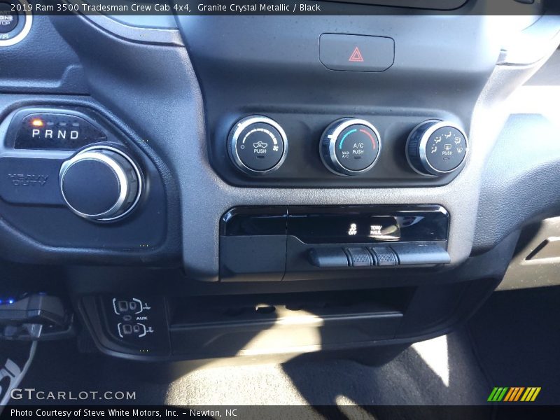 Granite Crystal Metallic / Black 2019 Ram 3500 Tradesman Crew Cab 4x4