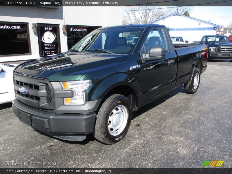 Front 3/4 View of 2016 F150 XL Regular Cab