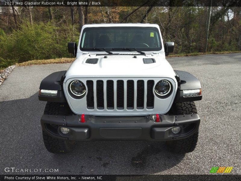 Bright White / Black 2023 Jeep Gladiator Rubicon 4x4