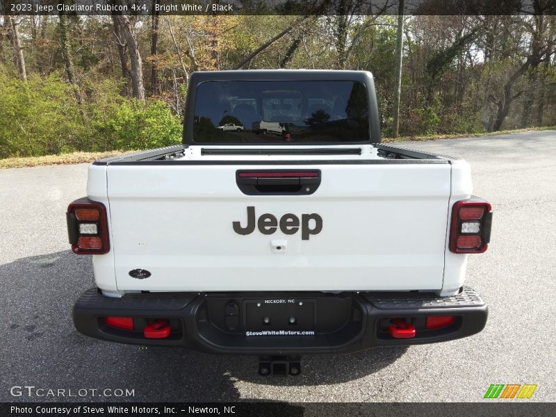 Bright White / Black 2023 Jeep Gladiator Rubicon 4x4