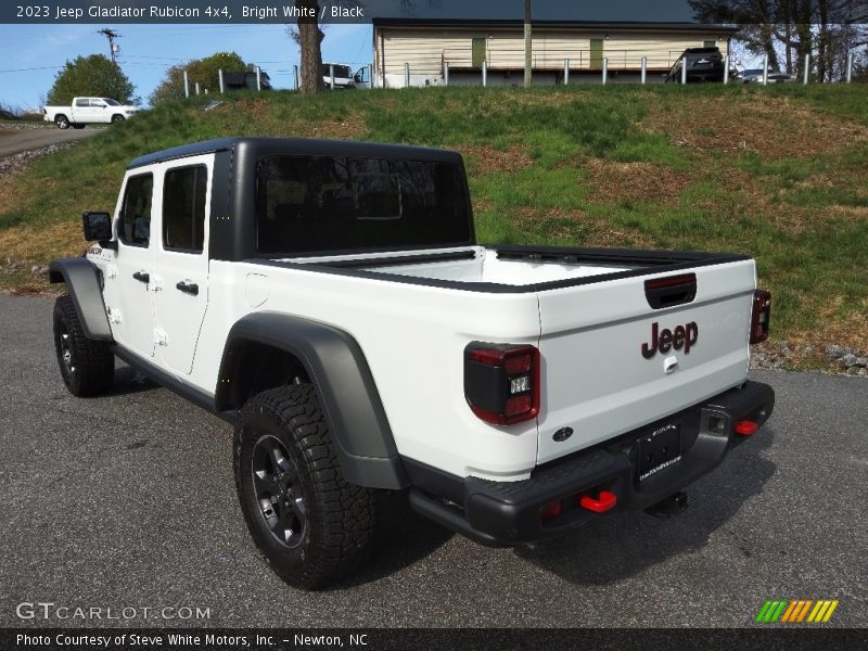 Bright White / Black 2023 Jeep Gladiator Rubicon 4x4