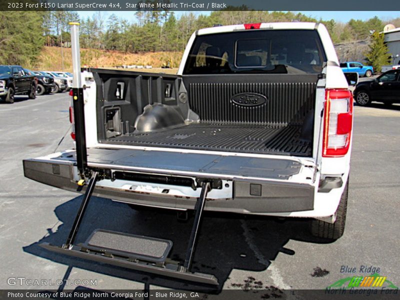 Star White Metallic Tri-Coat / Black 2023 Ford F150 Lariat SuperCrew 4x4
