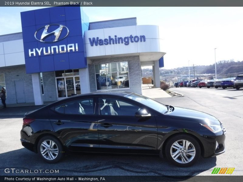 Phantom Black / Black 2019 Hyundai Elantra SEL