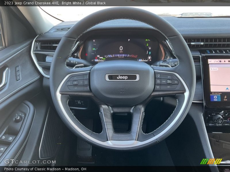Bright White / Global Black 2023 Jeep Grand Cherokee 4XE