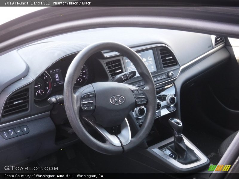 Phantom Black / Black 2019 Hyundai Elantra SEL