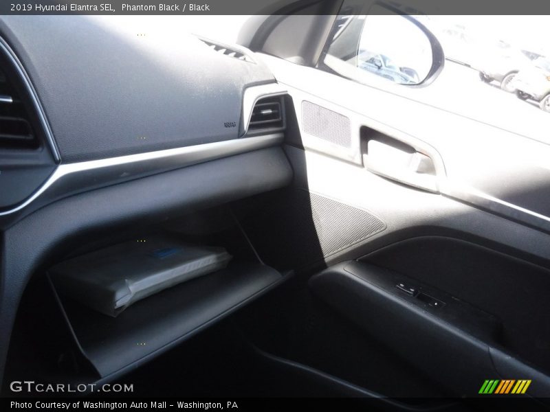 Phantom Black / Black 2019 Hyundai Elantra SEL