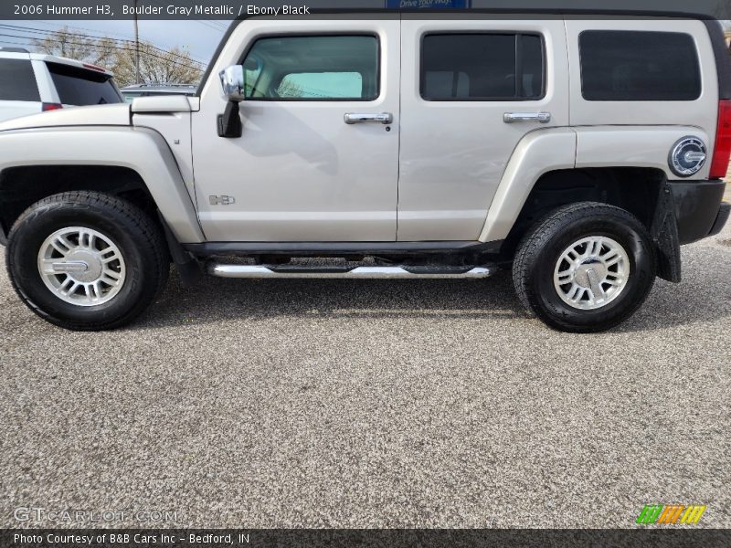 Boulder Gray Metallic / Ebony Black 2006 Hummer H3