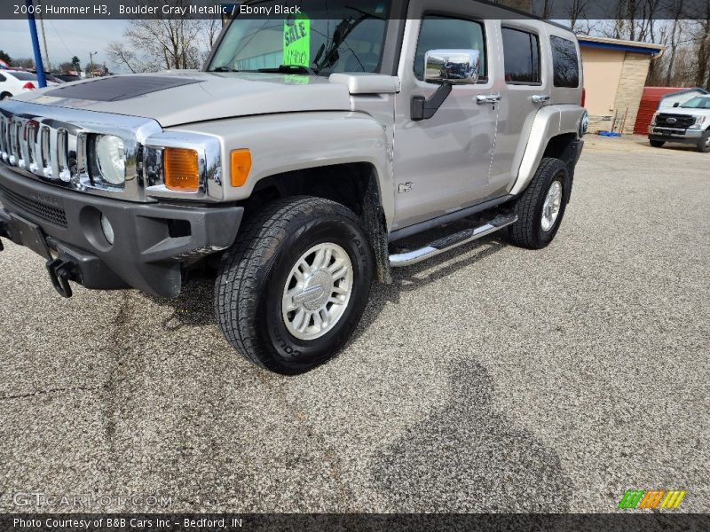 Boulder Gray Metallic / Ebony Black 2006 Hummer H3