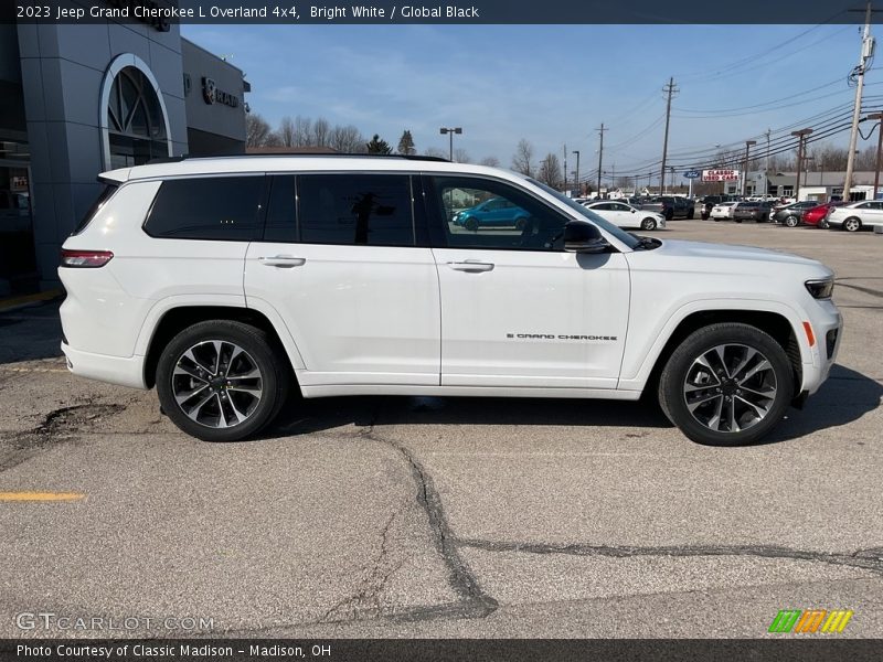 Bright White / Global Black 2023 Jeep Grand Cherokee L Overland 4x4