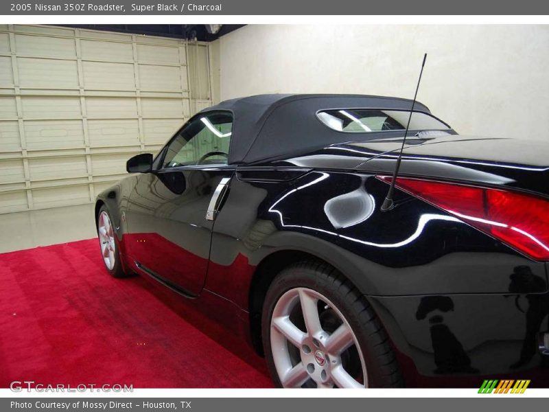 Super Black / Charcoal 2005 Nissan 350Z Roadster