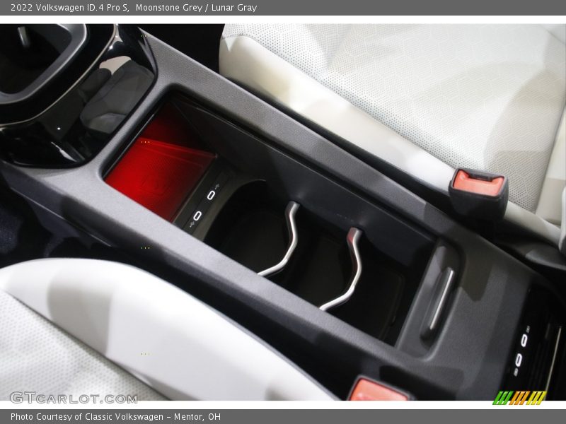 Controls of 2022 ID.4 Pro S