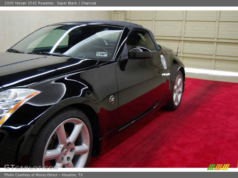 Super Black / Charcoal 2005 Nissan 350Z Roadster