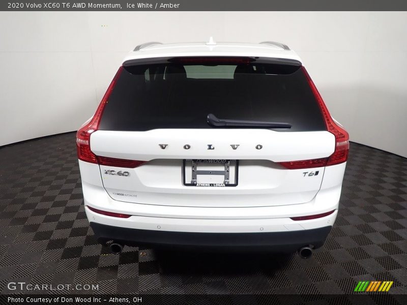 Ice White / Amber 2020 Volvo XC60 T6 AWD Momentum