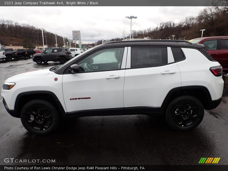 Bright White / Black 2023 Jeep Compass Trailhawk 4x4