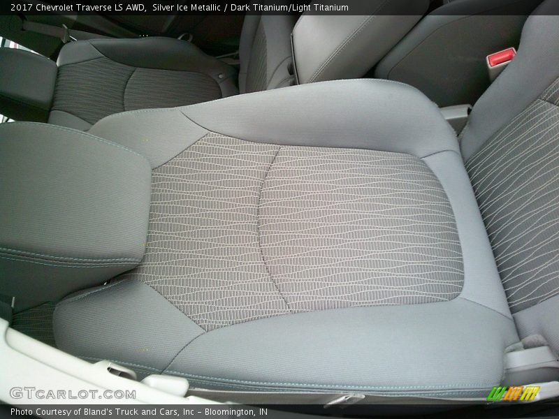 Silver Ice Metallic / Dark Titanium/Light Titanium 2017 Chevrolet Traverse LS AWD