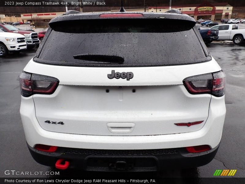 Bright White / Black 2023 Jeep Compass Trailhawk 4x4