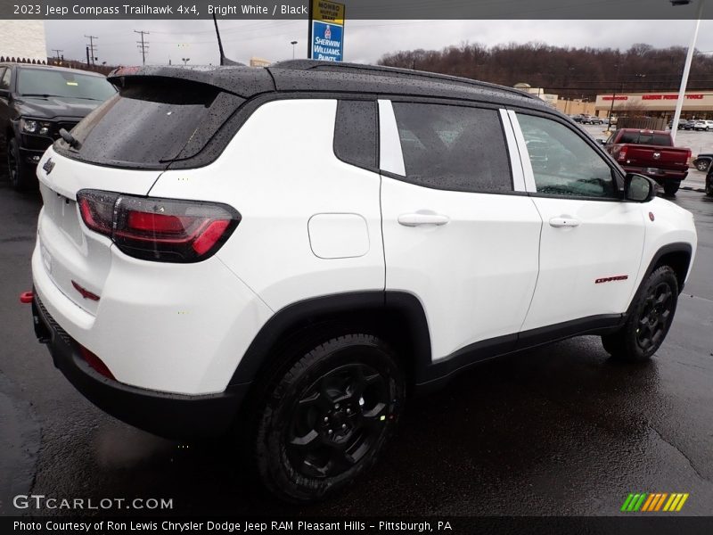 Bright White / Black 2023 Jeep Compass Trailhawk 4x4