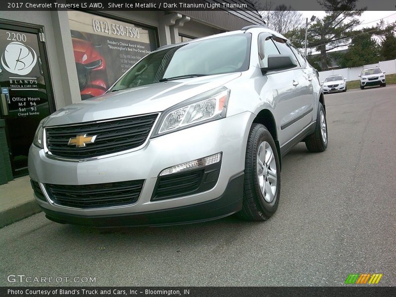Silver Ice Metallic / Dark Titanium/Light Titanium 2017 Chevrolet Traverse LS AWD