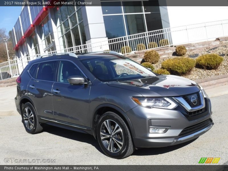 Gun Metallic / Charcoal 2017 Nissan Rogue SL AWD