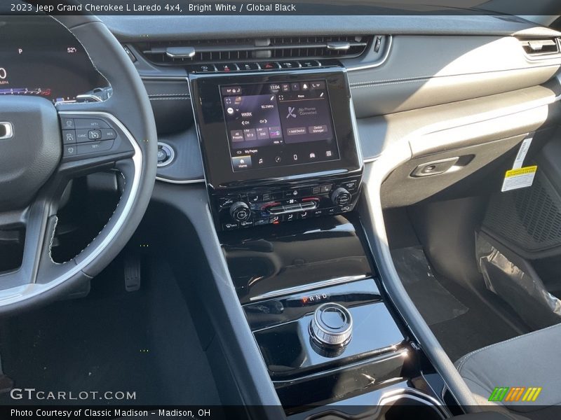 Bright White / Global Black 2023 Jeep Grand Cherokee L Laredo 4x4