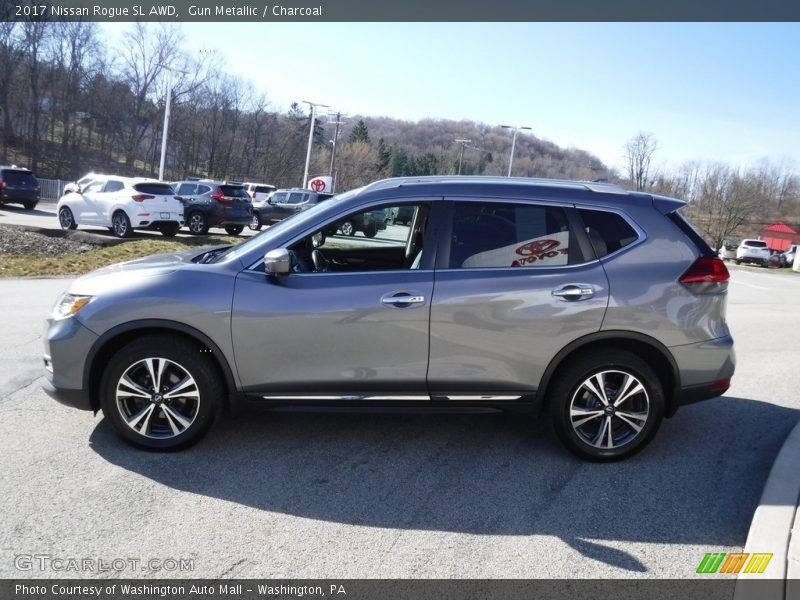 Gun Metallic / Charcoal 2017 Nissan Rogue SL AWD