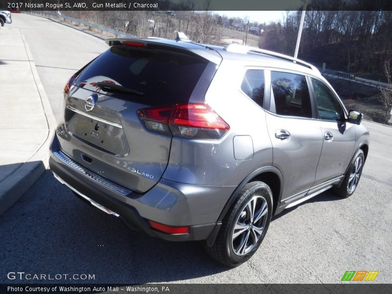 Gun Metallic / Charcoal 2017 Nissan Rogue SL AWD