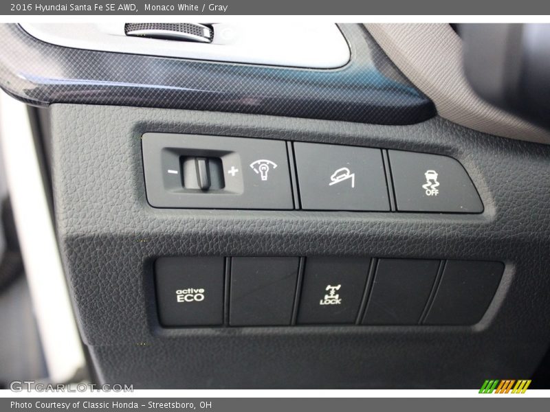Controls of 2016 Santa Fe SE AWD