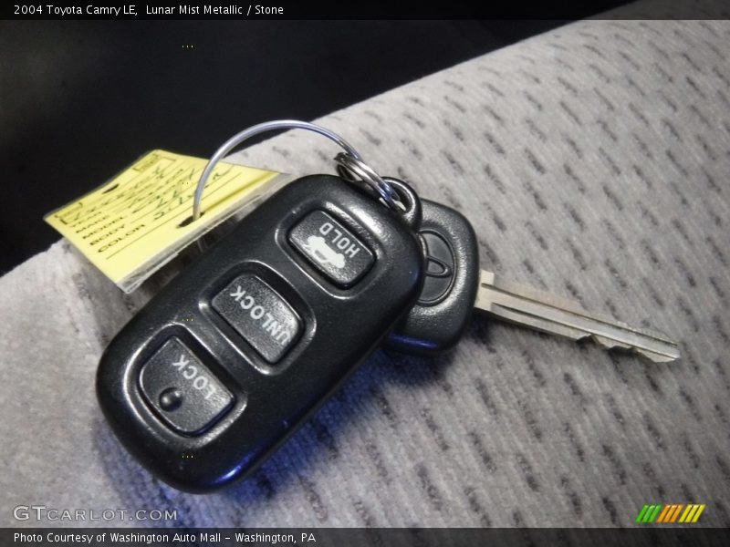 Lunar Mist Metallic / Stone 2004 Toyota Camry LE
