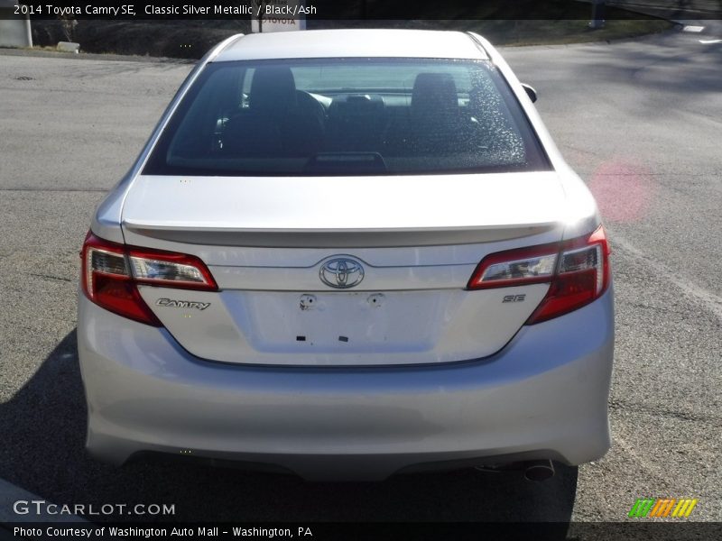 Classic Silver Metallic / Black/Ash 2014 Toyota Camry SE