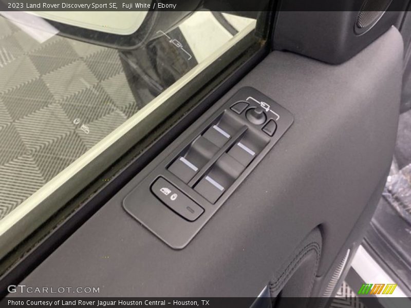 Door Panel of 2023 Discovery Sport SE