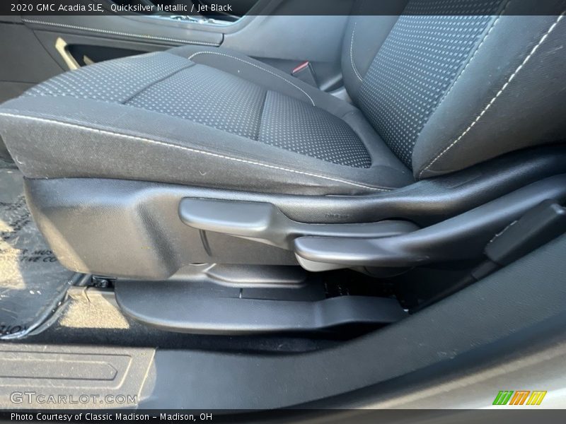 Quicksilver Metallic / Jet Black 2020 GMC Acadia SLE