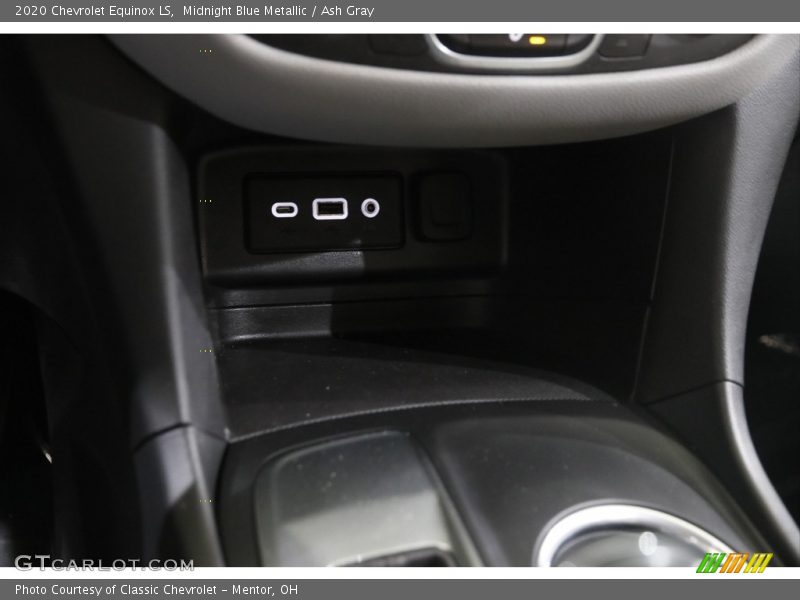 Midnight Blue Metallic / Ash Gray 2020 Chevrolet Equinox LS