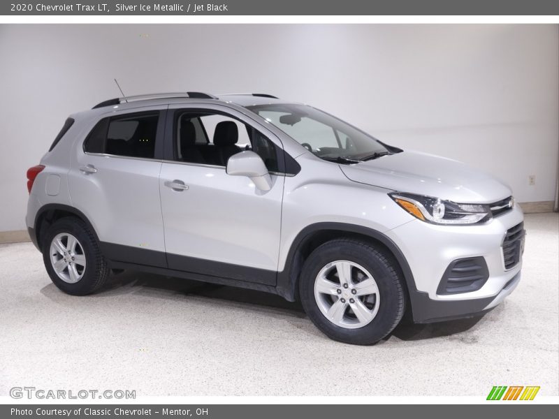 Silver Ice Metallic / Jet Black 2020 Chevrolet Trax LT