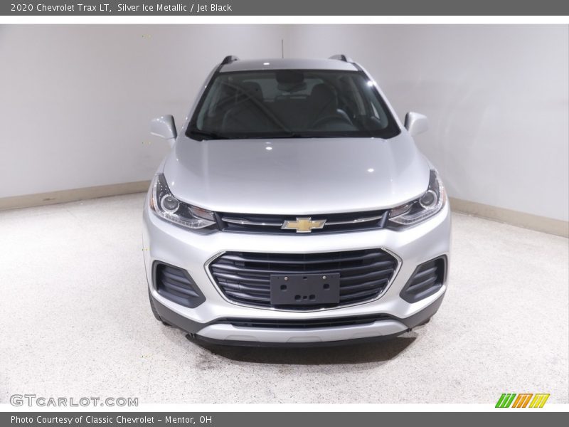 Silver Ice Metallic / Jet Black 2020 Chevrolet Trax LT