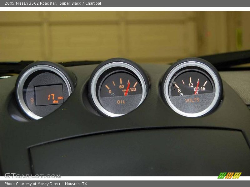 Super Black / Charcoal 2005 Nissan 350Z Roadster