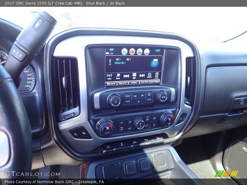 Onyx Black / Jet Black 2017 GMC Sierra 1500 SLT Crew Cab 4WD