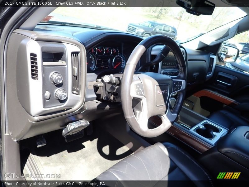 Onyx Black / Jet Black 2017 GMC Sierra 1500 SLT Crew Cab 4WD