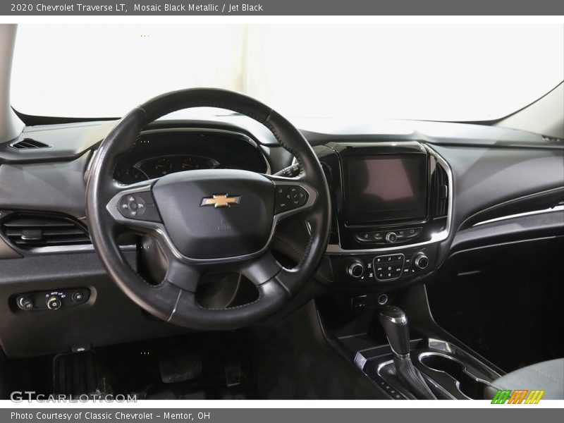 Mosaic Black Metallic / Jet Black 2020 Chevrolet Traverse LT