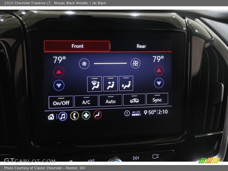 Mosaic Black Metallic / Jet Black 2020 Chevrolet Traverse LT