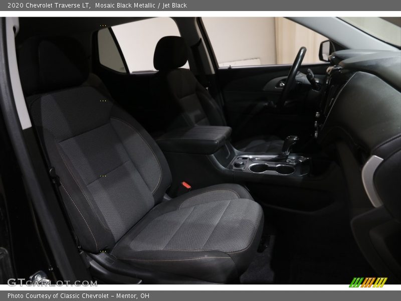 Mosaic Black Metallic / Jet Black 2020 Chevrolet Traverse LT
