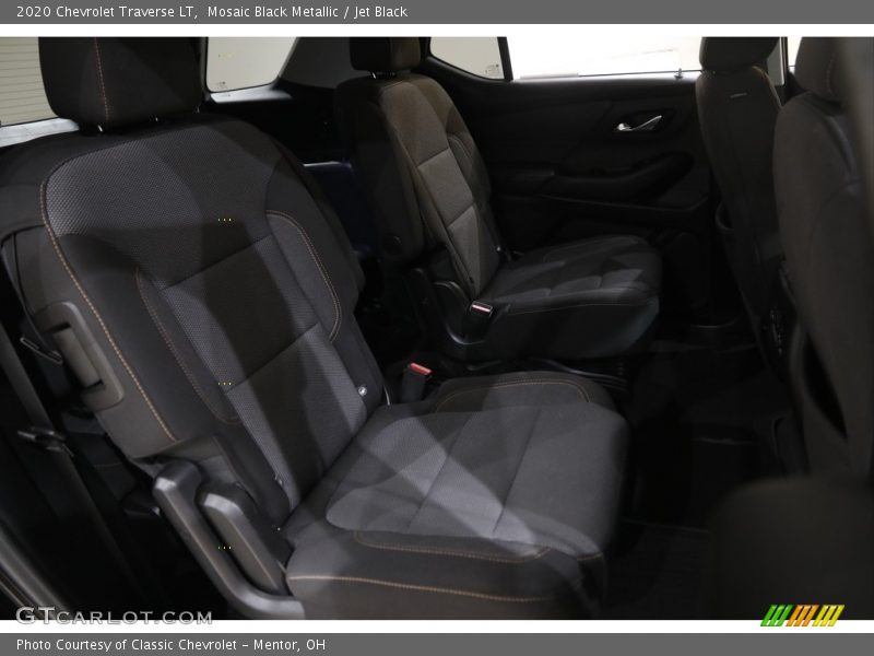 Mosaic Black Metallic / Jet Black 2020 Chevrolet Traverse LT