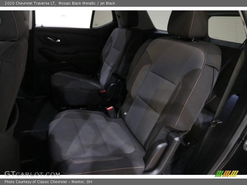 Mosaic Black Metallic / Jet Black 2020 Chevrolet Traverse LT