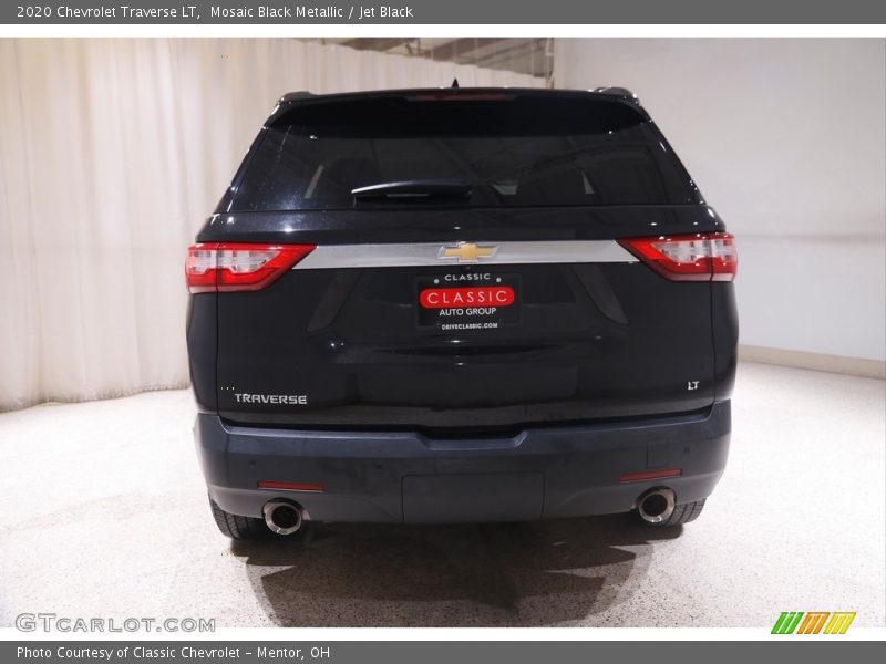 Mosaic Black Metallic / Jet Black 2020 Chevrolet Traverse LT