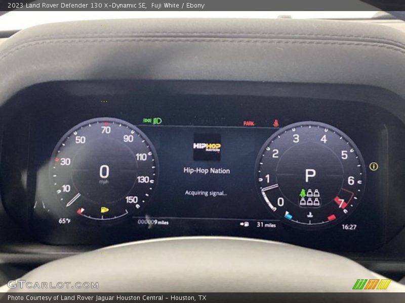 Fuji White / Ebony 2023 Land Rover Defender 130 X-Dynamic SE