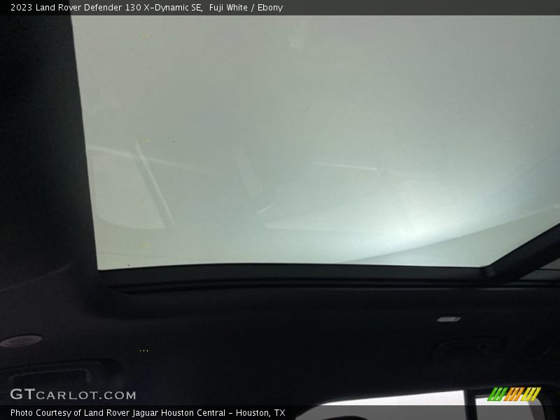 Fuji White / Ebony 2023 Land Rover Defender 130 X-Dynamic SE