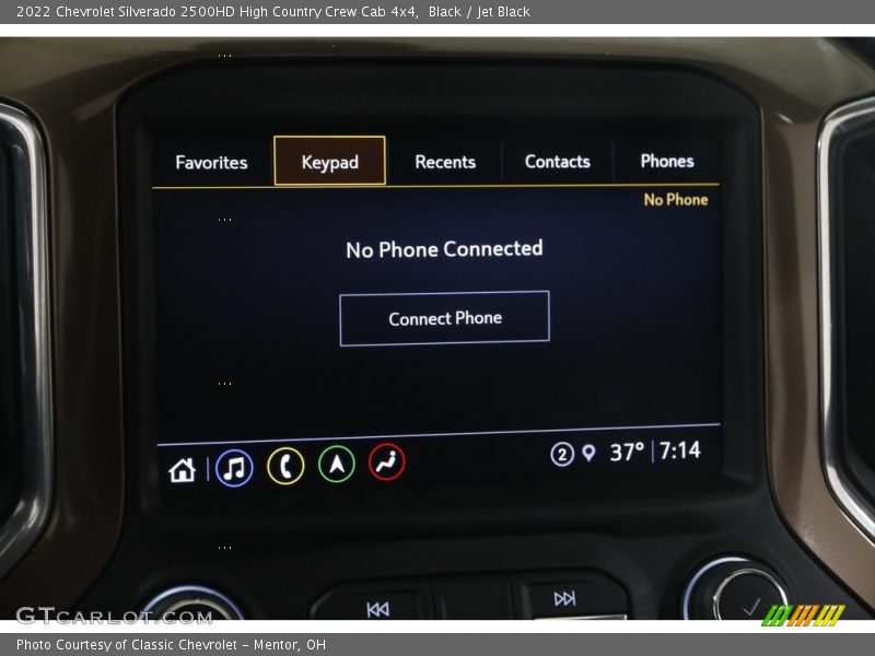 Controls of 2022 Silverado 2500HD High Country Crew Cab 4x4