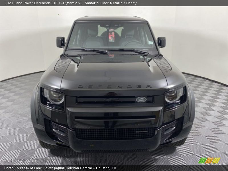  2023 Defender 130 X-Dynamic SE Santorini Black Metallic