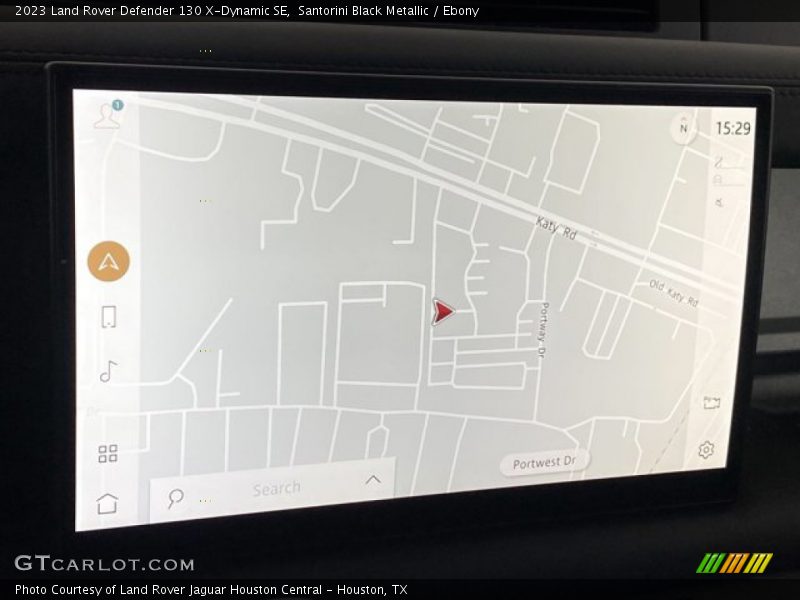 Navigation of 2023 Defender 130 X-Dynamic SE
