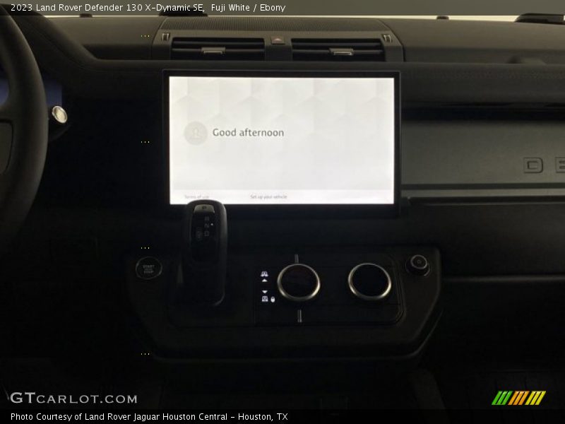Fuji White / Ebony 2023 Land Rover Defender 130 X-Dynamic SE